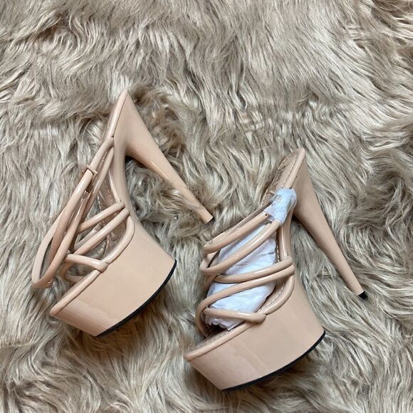 Cape Robbin Lili Nude Ankle Strap Platform Heels/ stilettos - Picture 3 of 13